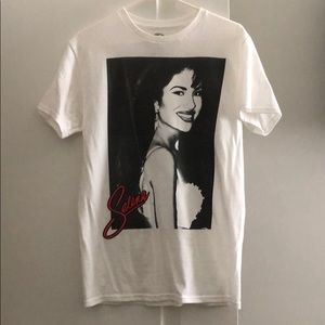 Forever 21 Selena tee